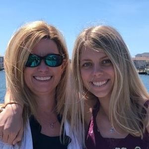 Meet your Posher, Dana